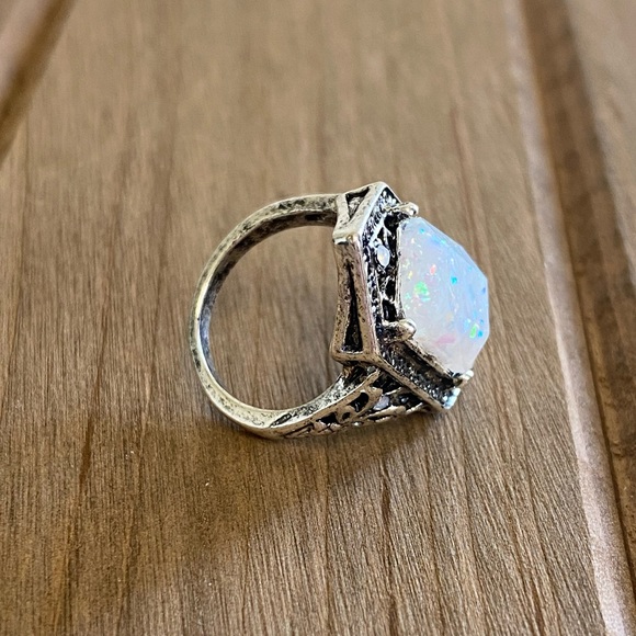 🔥3/$25🔥Sterling Silver Victorian Fire Opal Ring - Picture 4 of 9